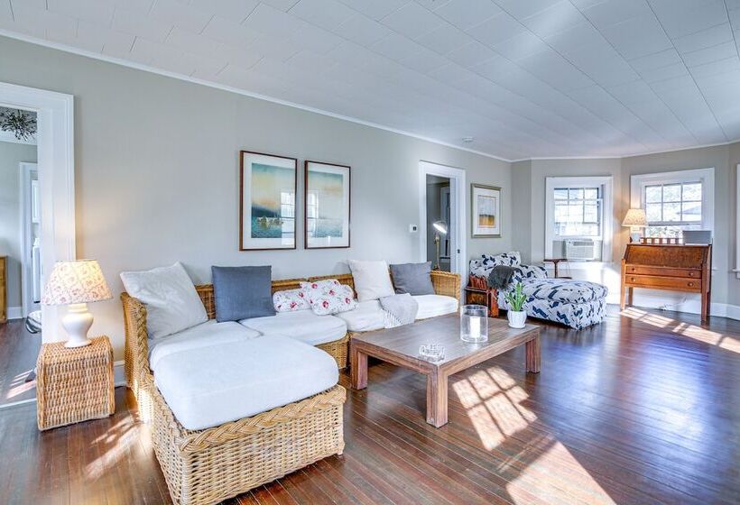 Historic Poughkeepsie Home Near Arlington & Vassar