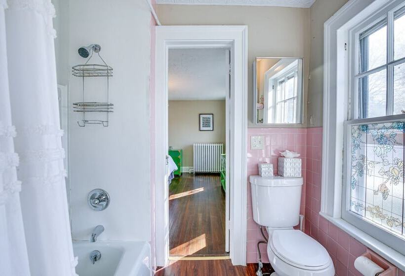 Historic Poughkeepsie Home Near Arlington & Vassar