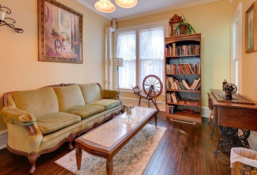 Historical Victorian Home In Charming Waupaca!