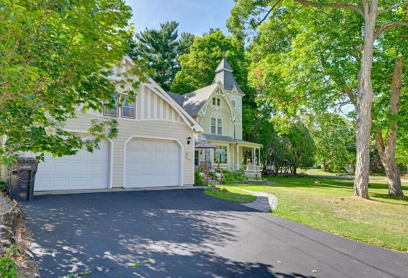 Historical Victorian Home In Charming Waupaca!
