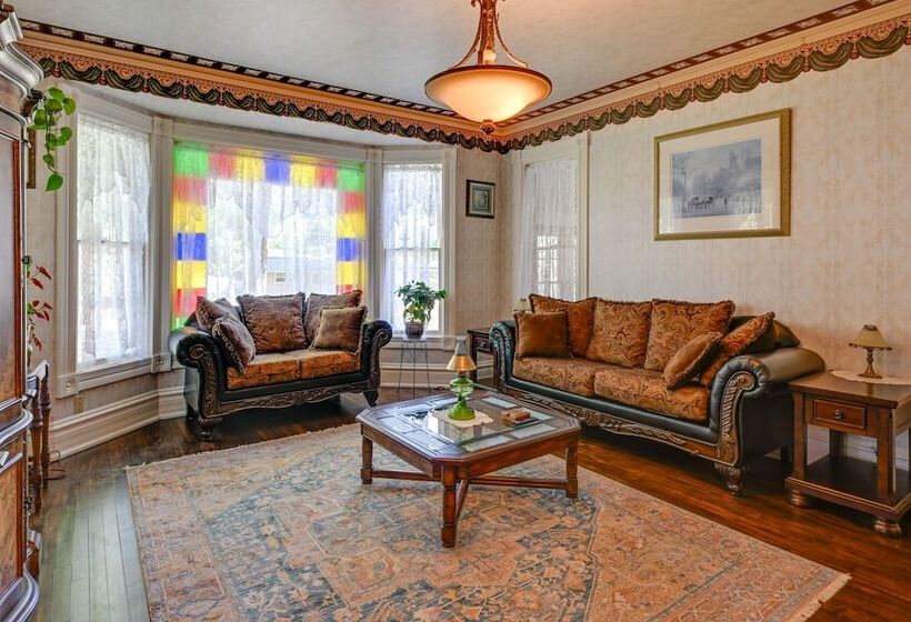 Historical Victorian Home In Charming Waupaca!