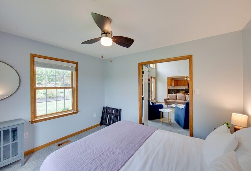 Hummelstown Hideaway W/ Game Room & Large Yard!