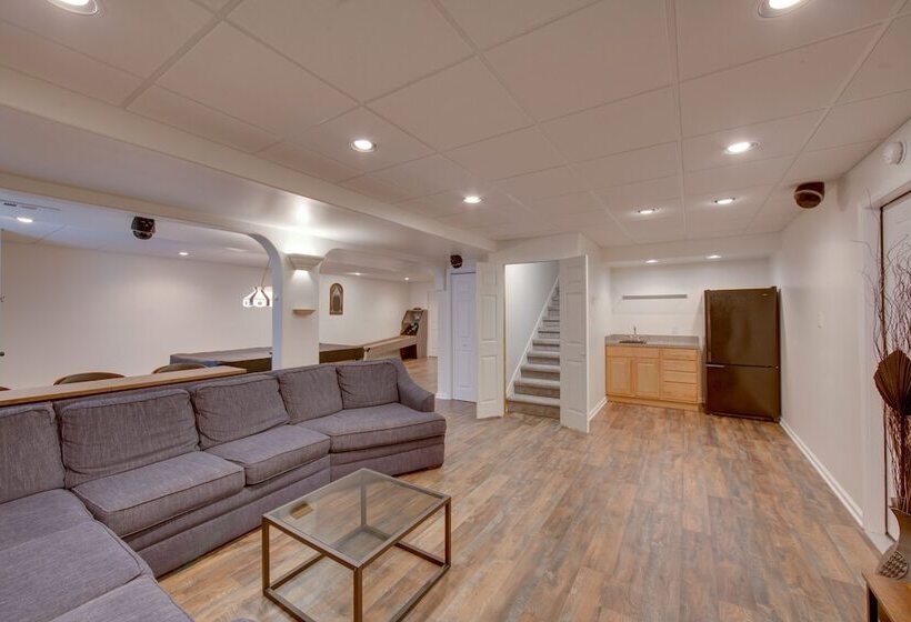 Hummelstown Hideaway W/ Game Room & Large Yard!