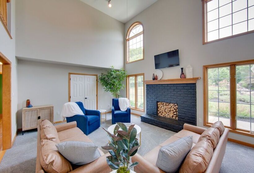 Hummelstown Hideaway W/ Game Room & Large Yard!