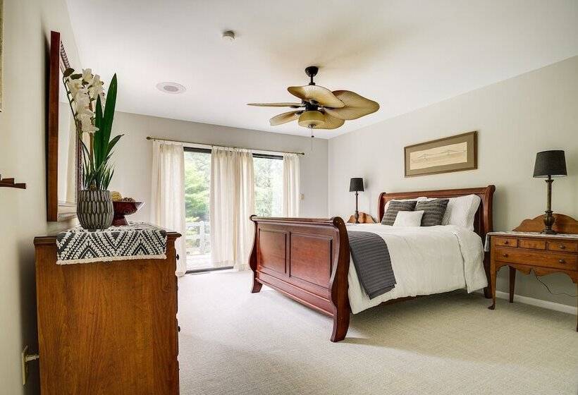 Inviting Lancaster Vacation Home: 3 Mi To Downtown