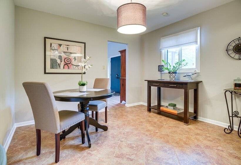 Inviting Lancaster Vacation Home: 3 Mi To Downtown