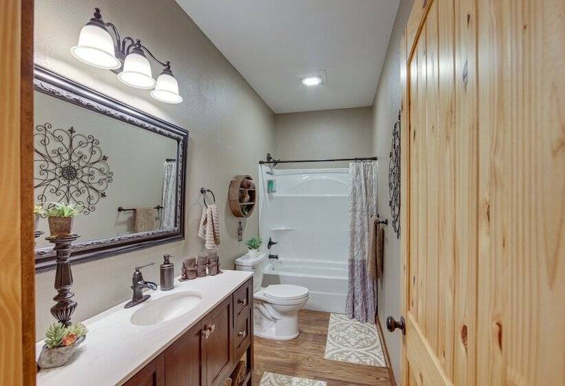 Jefferson Vacation Rental With Golf Cart!