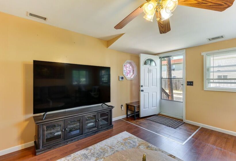 Keansburg Home W/ Private Hot Tub!