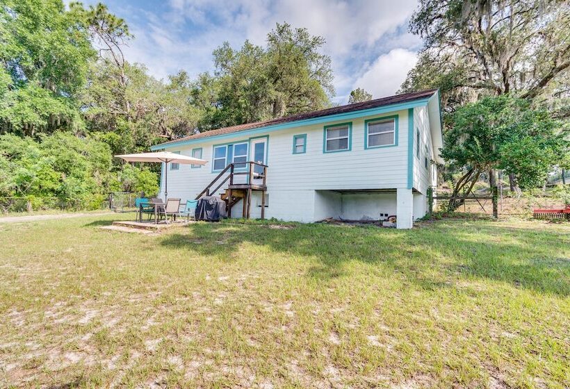 Keystone Heights Vacation Rental: On The Lake!