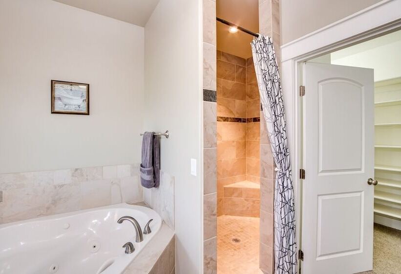 Kid Friendly Pasco Farmhouse W/ Playset, Game Room