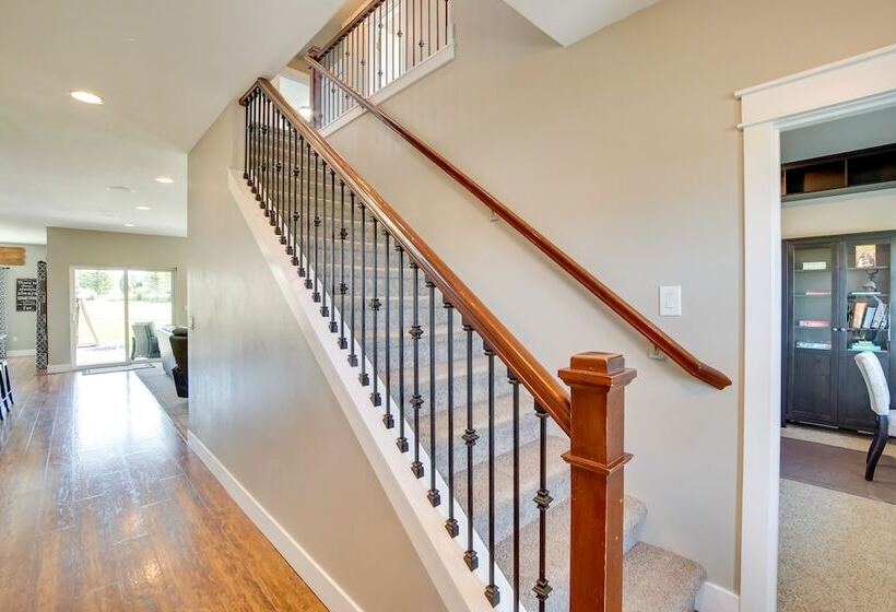 Kid Friendly Pasco Farmhouse W/ Playset, Game Room