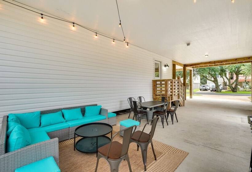 Kill Devil Hills Retreat W/ Gas Grill & Deck!