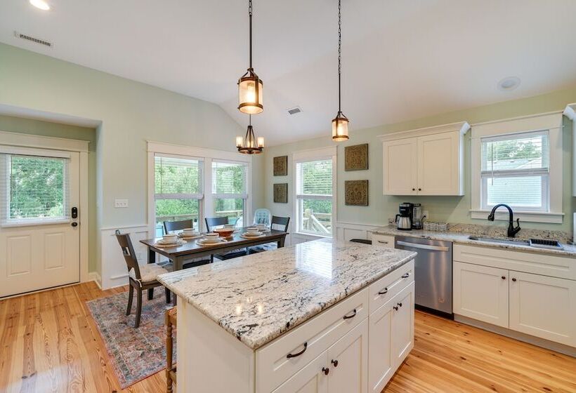 Kill Devil Hills Retreat W/ Gas Grill & Deck!