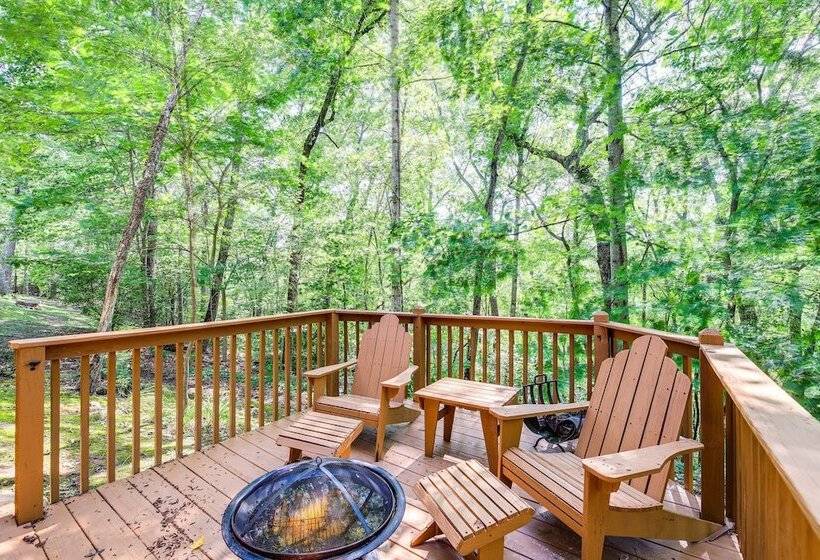 Lake Cumberland Resort Cabin W/ Community Perks!