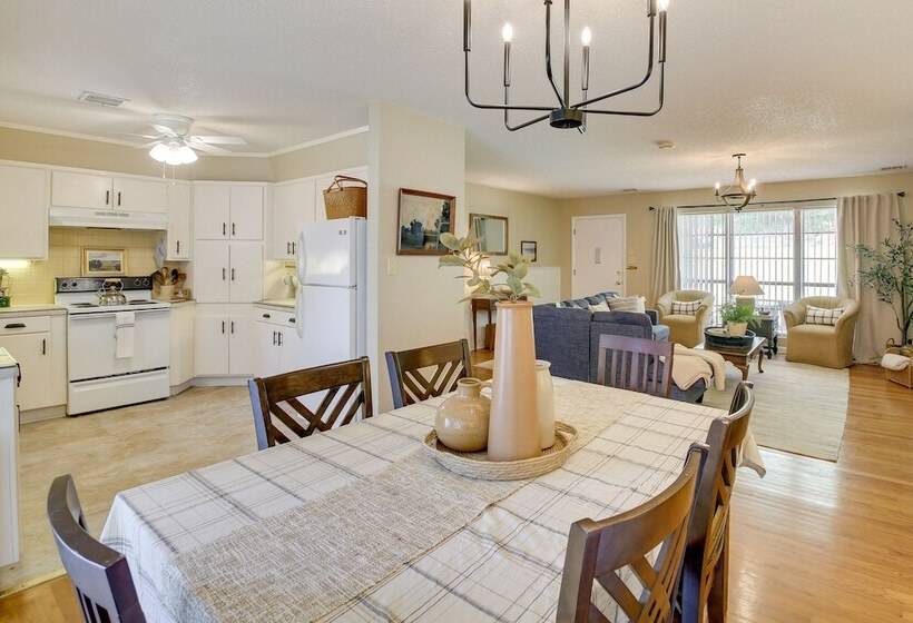 Lake Hamilton Home: 5 Mi To Hot Springs!