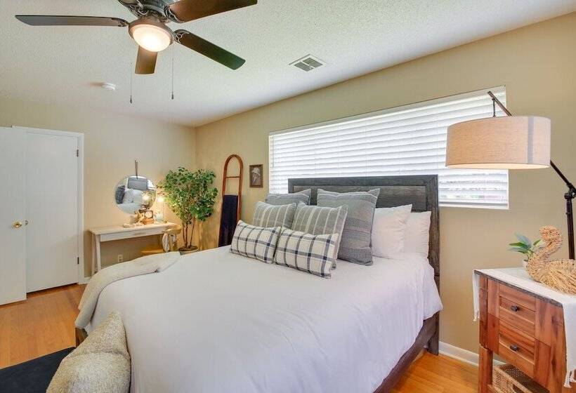 Lake Hamilton Home: 5 Mi To Hot Springs!