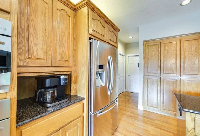 Lakefront Bella Vista Home W/ Game Room & Dock!