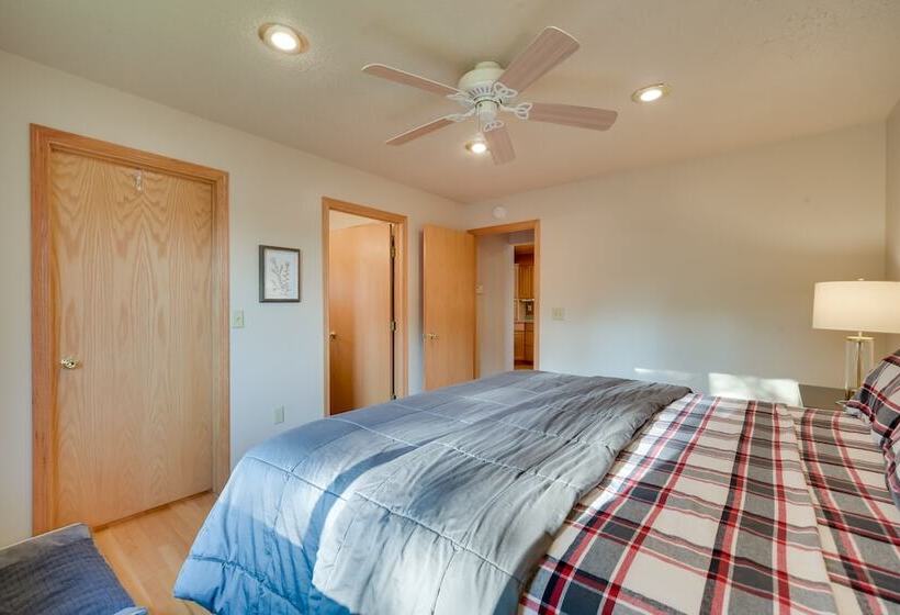 Lakefront Birchwood House W/ Deck + Fire Pit!