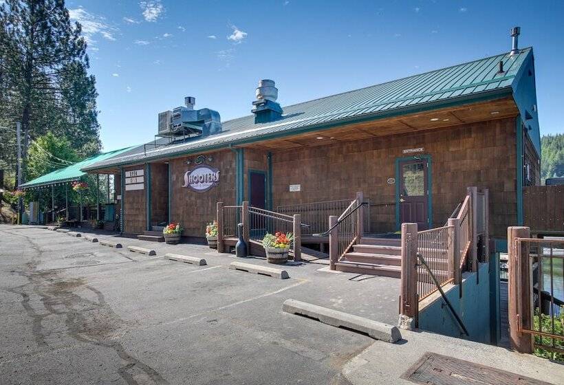 Lakefront Bliss: Coeur D Alene Cabin W/ Dock!