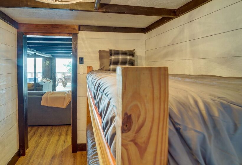 Lakefront Grove Retreat: Private Boat Slip & Dock!