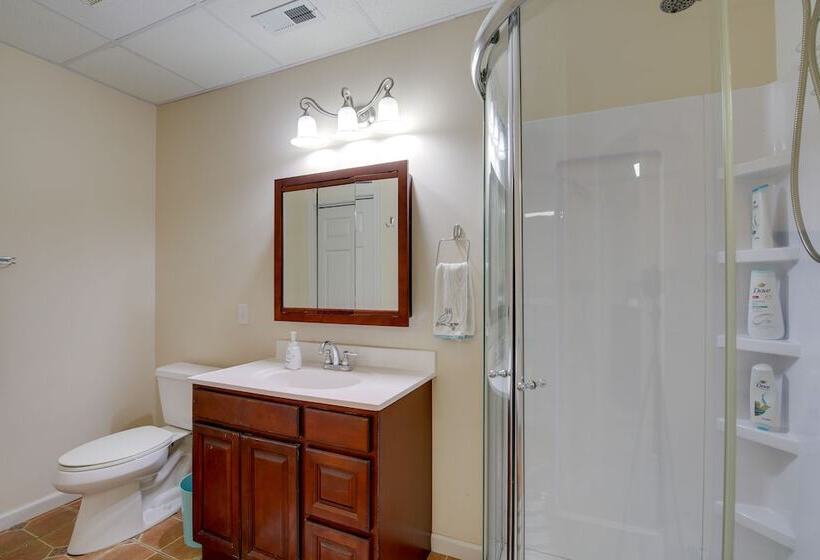 Lakefront Lafollette Home W/ Private Boat Slip!