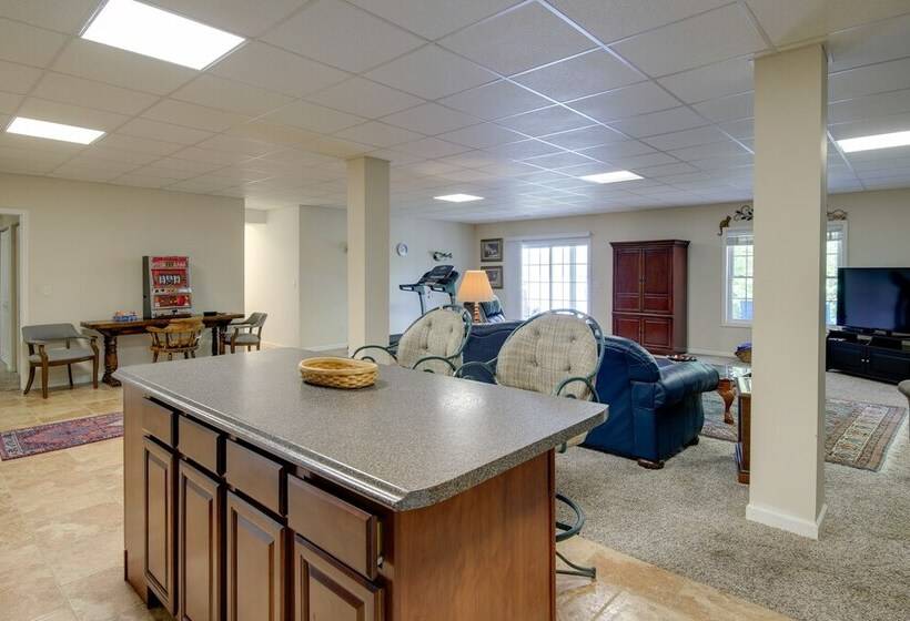 Lakefront Lafollette Home W/ Private Boat Slip!