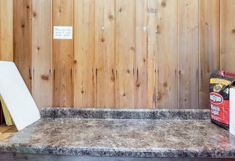 Lakefront Marenisco Cabin W/ Private Dock!