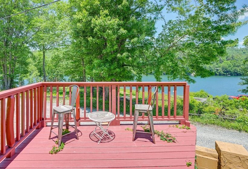 Lakefront North Carolina Abode W/ Grill & Fire Pit