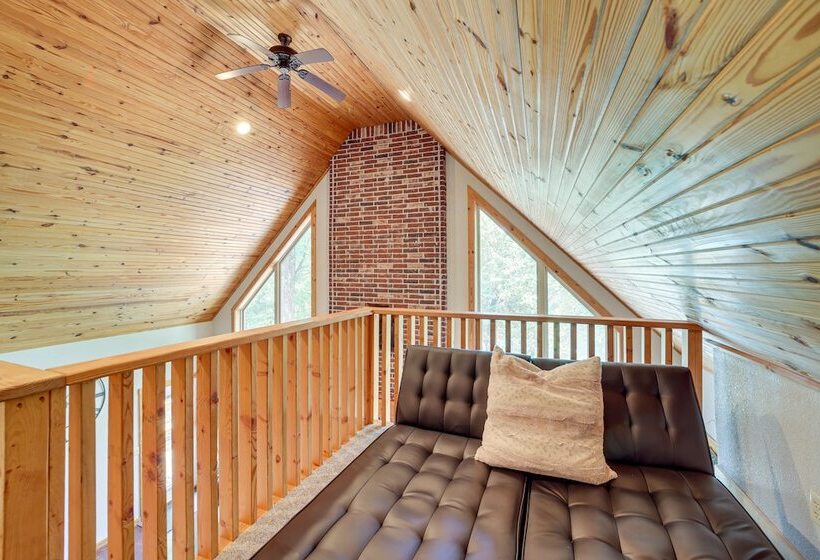 Lakefront Paradise In Eucha: Boat Dock, Fire Pit!