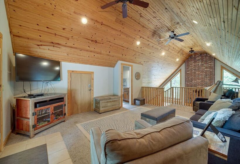 Lakefront Paradise In Eucha: Boat Dock, Fire Pit!