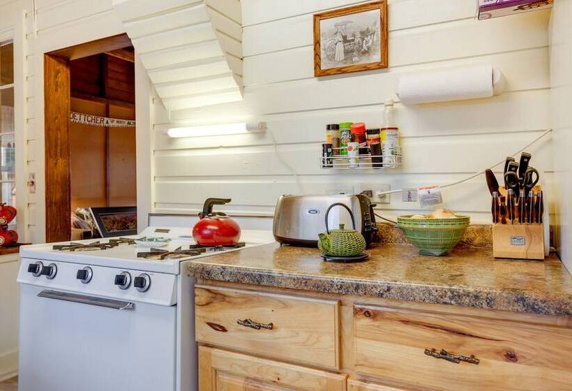 Lakefront Rhinelander Cabin W/ Boat Dock!