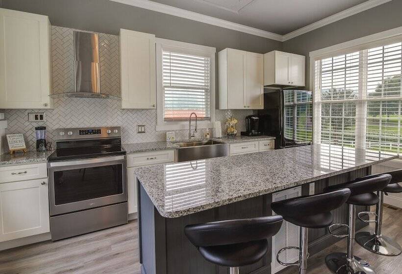 Lakefront Sharps Chapel Retreat W/ Boat Dock!