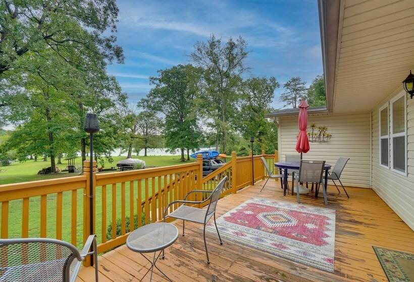 Lakefront Spring City Retreat W/ Boat Dock!