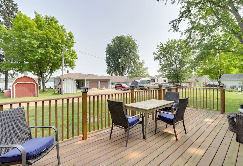 Lakefront Vacation Rental, 13 Mi To South Haven!