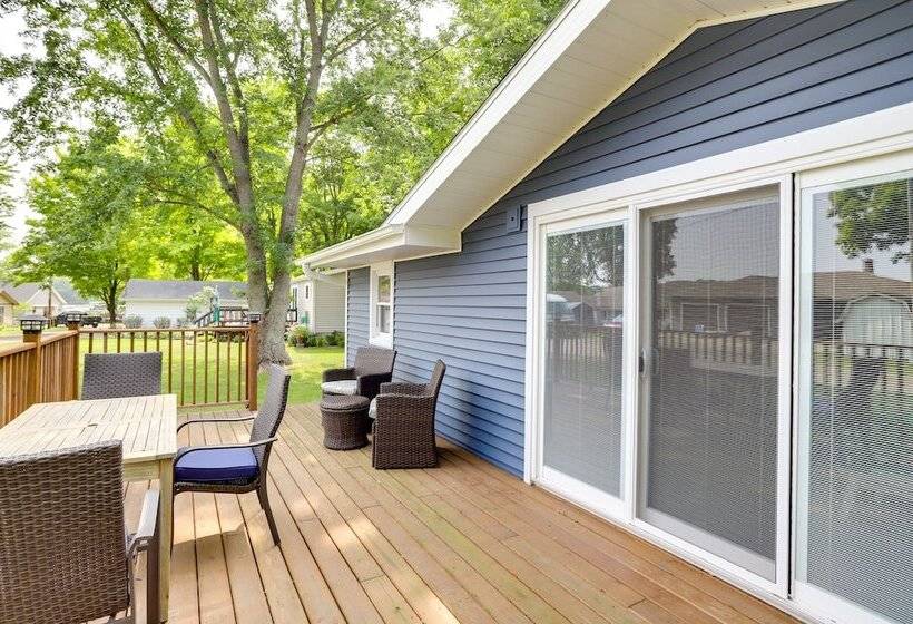 Lakefront Vacation Rental, 13 Mi To South Haven!