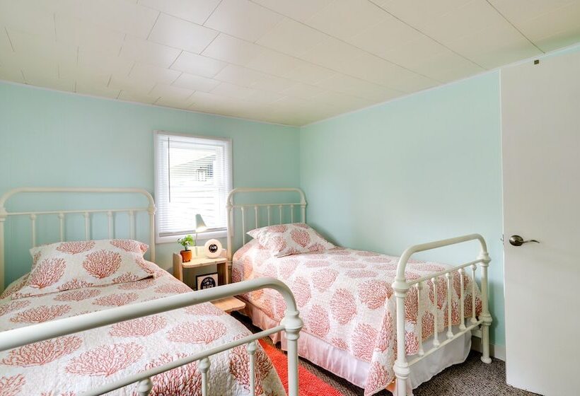 Lakefront Vacation Rental, 13 Mi To South Haven!