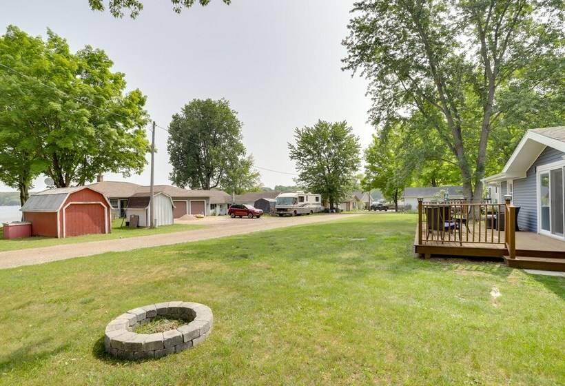 Lakefront Vacation Rental, 13 Mi To South Haven!