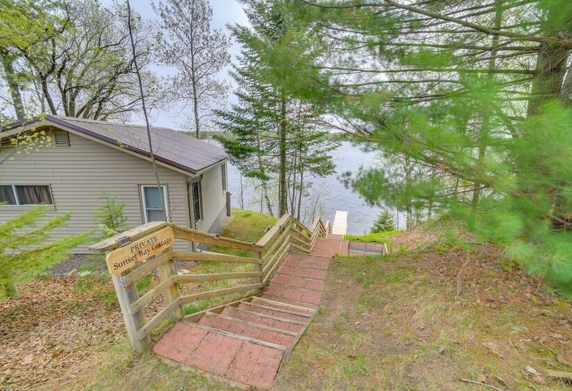Lakefront Wisconsin Home W/ Boat Dock & Fire Pit!