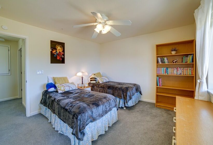 Lakeport Home W/ Stunning Lake & Mountain Views