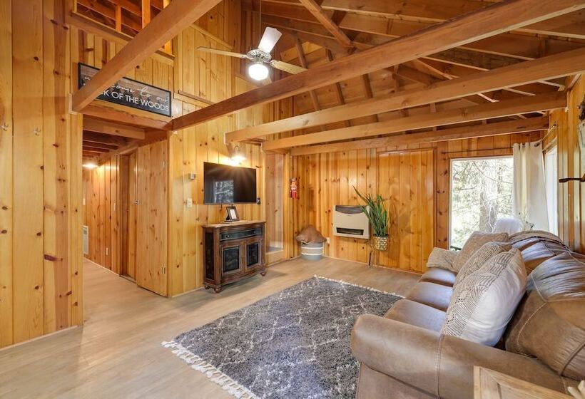 15 Mi To Ski Resort: Cozy Cabin Near Long Barn!