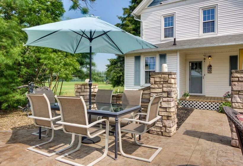 Countryside Home In Wooster W/ Patio & Fire Pit