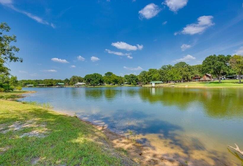 Luxe Waterfront Home In Malakoff W/ Pool + Hot Tub