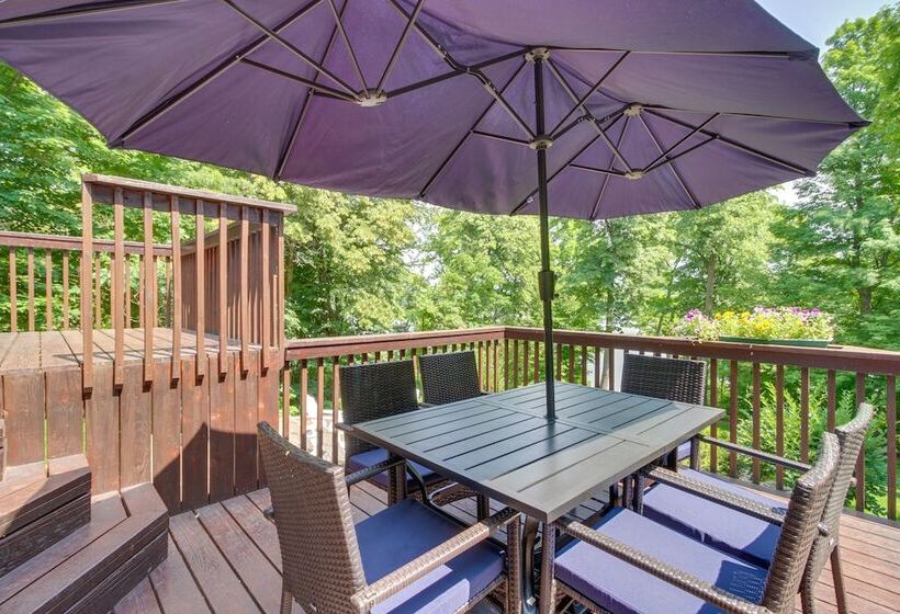 Grand Rapids Retreat W/ Private Boat Dock