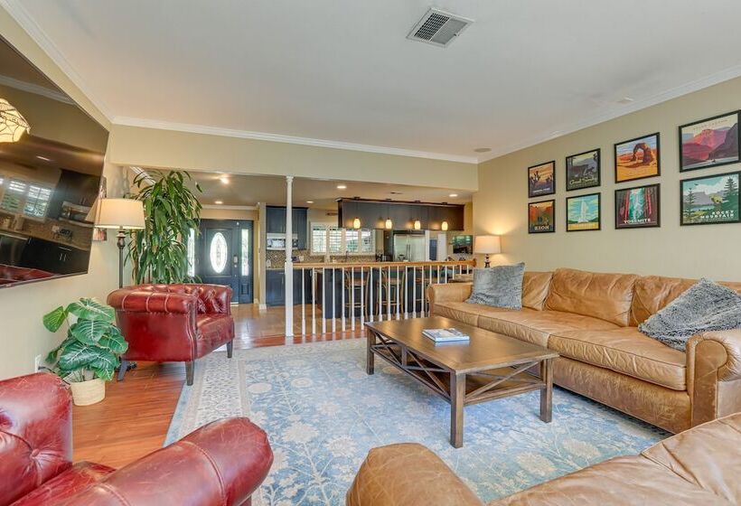 Luxury Sacramento Area Home ~13 Mi To Downtown