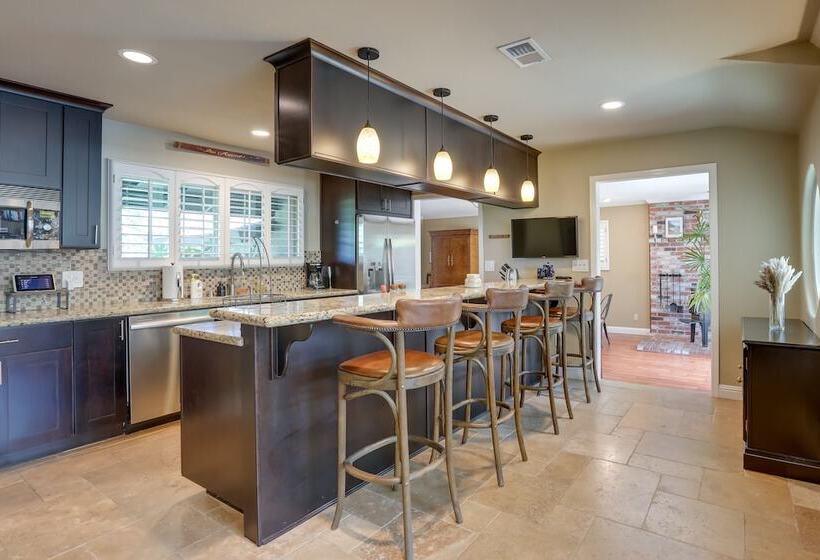 Luxury Sacramento Area Home ~13 Mi To Downtown