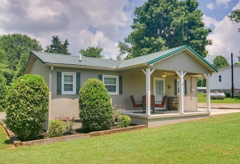 Lynchburg Home W/ Patio   2 Mi To Tims Ford Lake!