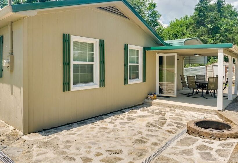 Lynchburg Home W/ Patio   2 Mi To Tims Ford Lake!