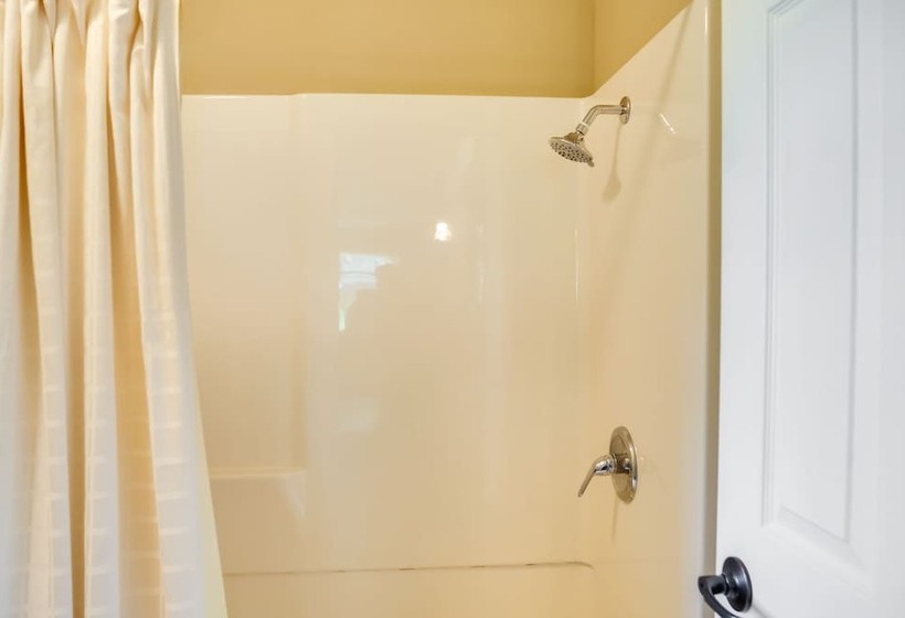 Lynchburg Home W/ Patio   2 Mi To Tims Ford Lake!