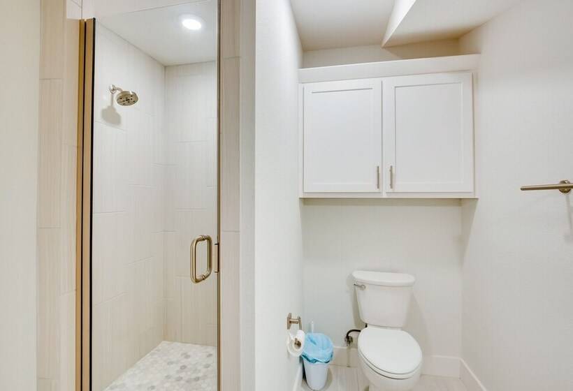 Pool, Hot Tub & Views: Malakoff Gem On Cedar Creek