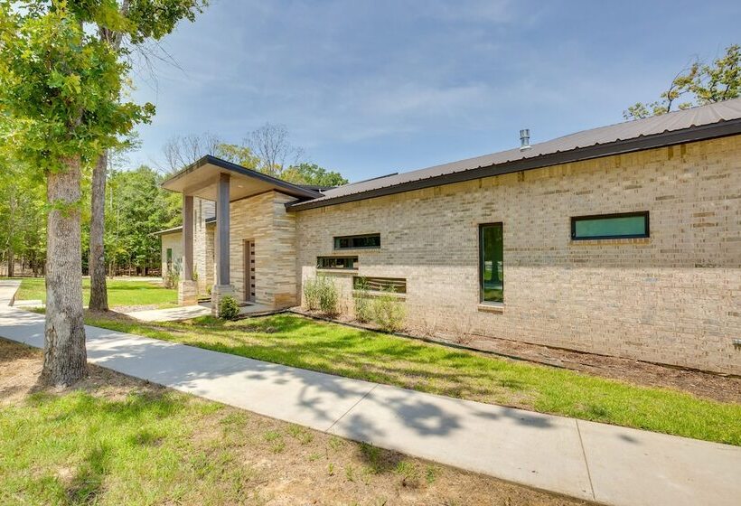 Pool, Hot Tub & Views: Malakoff Gem On Cedar Creek